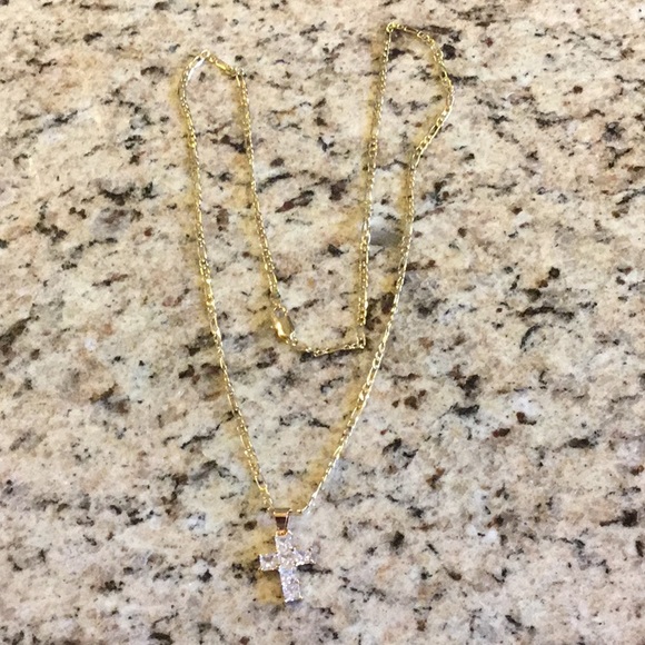 NWNT Cross Necklace - Picture 9 of 11